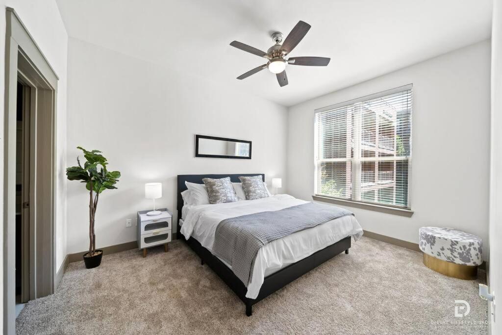 Downtown Houston Deluxe King Suite With Spa Amenities, Pool And Free Parking Eksteriør billede