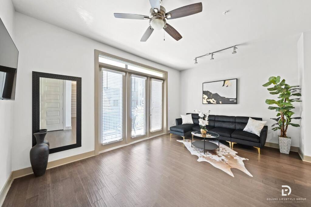 Downtown Houston Deluxe King Suite With Spa Amenities, Pool And Free Parking Eksteriør billede
